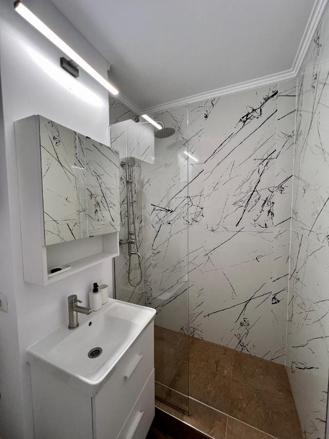 Ancodirect Apartments Rădăuţi Esterno foto