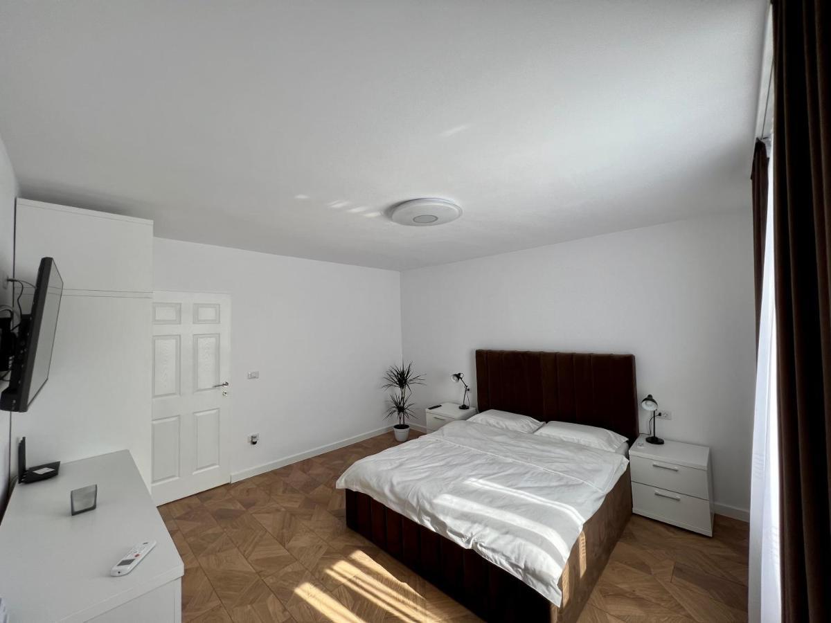 Ancodirect Apartments Rădăuţi Esterno foto