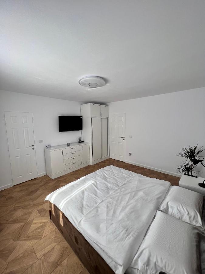 Ancodirect Apartments Rădăuţi Esterno foto